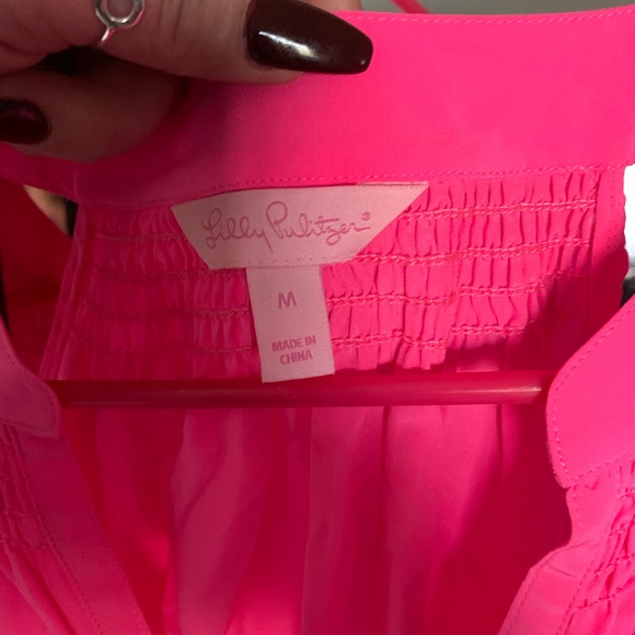 Epic hot pink lily pulitzer cold shoulder top - Picture 3 of 4